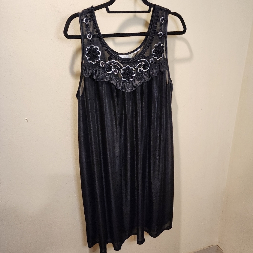 LATI FASHION Women's Black Intimates Night Gown fits M/L